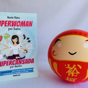 PACK LIBRO SUPERWOMAN + MARUDA